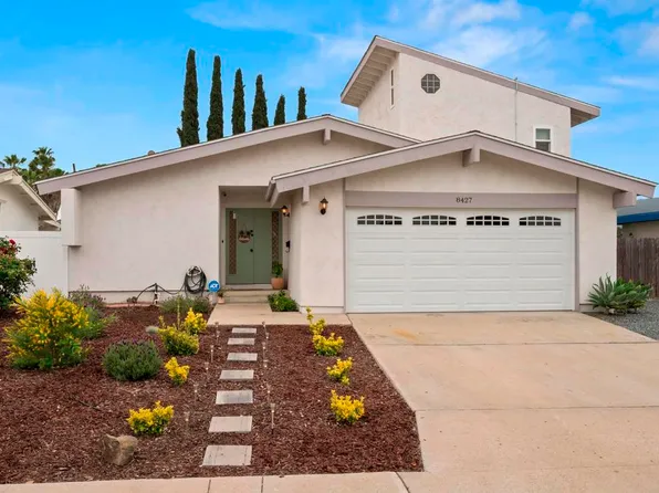 8427 Carlton Oaks Dr, Santee, CA 92071