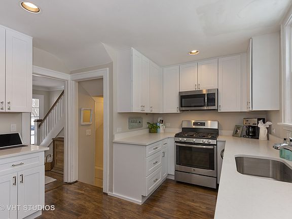 5th image of 1491 Saint Johns Ave