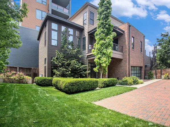 26 W 6th St, Holland, MI 49423