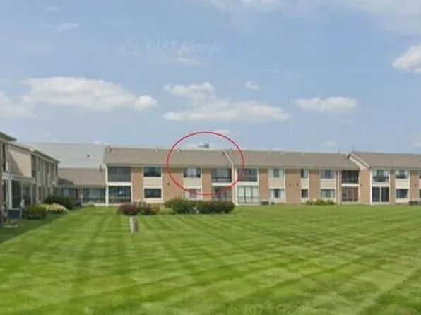 1660 River Rd APT 43, Marysville, MI 48040
