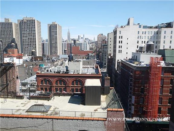 3rd image of 110 Greene St Ste 12H