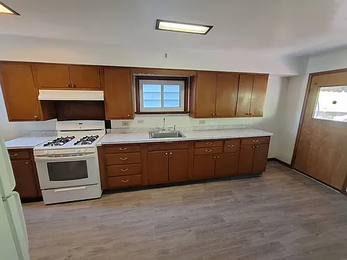 320 Onyx Ave Photo 1