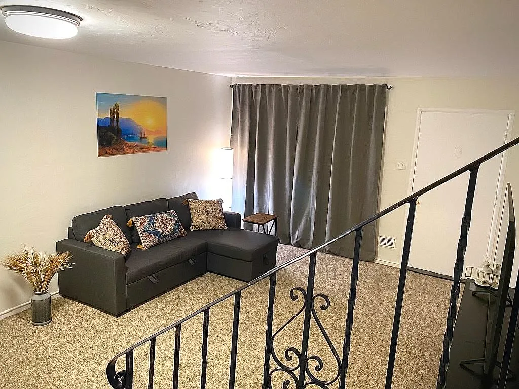 1 bed, 750 sqft, $2,550 — Photo 3