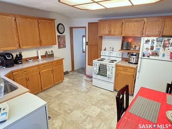 3rd image of 954 Brown Street