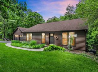 4036 Stewart Rd NE, Iowa City, IA 52240