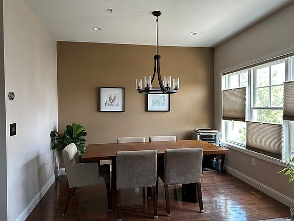 DiningRoom