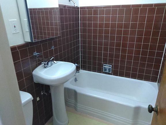 4th image of 1042 N Pearl St APT 306