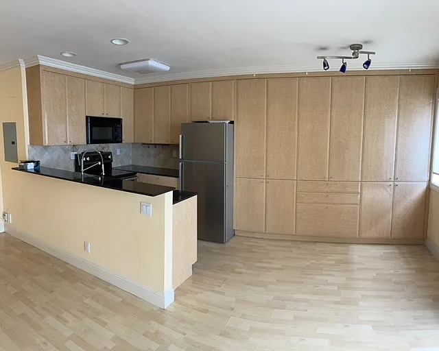 3070 California St #103 — Photo 1