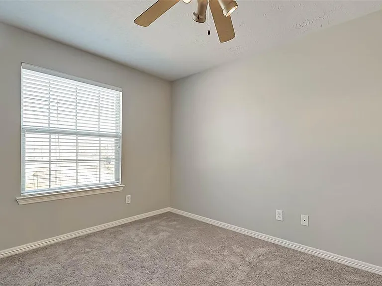 3508 Garrow St — Photo 16