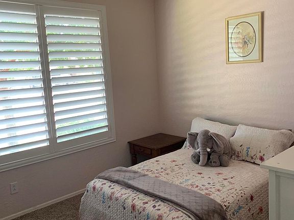 5th image of 637 W Jersey Way