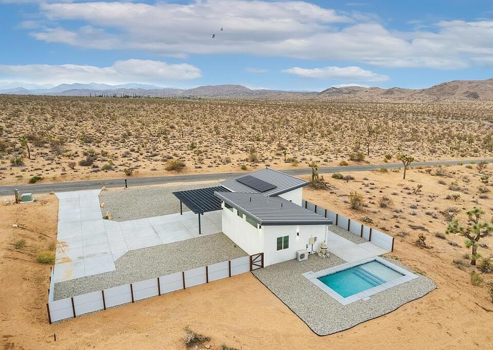 1st image of 6689 Torres Ave