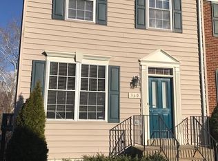 360 Kirby St, Manassas, VA 20111