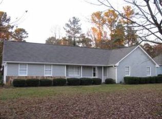 1835 Ridgeway Dr, Lawrenceville, GA 30044