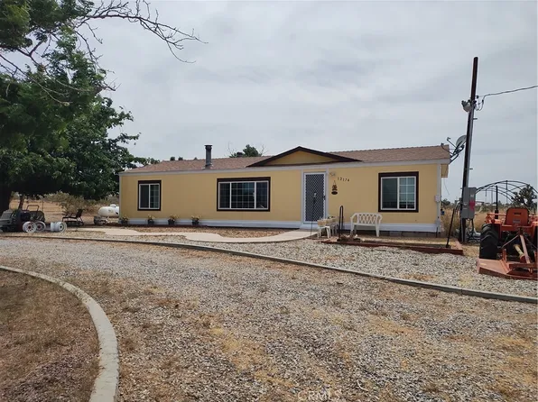 12174 Buttonwood Rd, Phelan, CA 92371