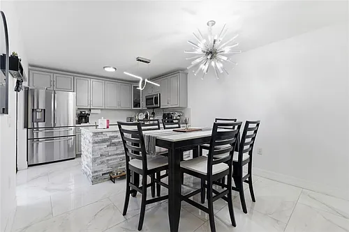 1017 10th Way Photo 1