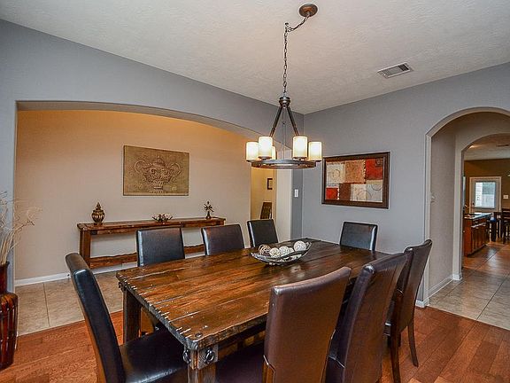 5th image of 18631 Bristol Point Ln