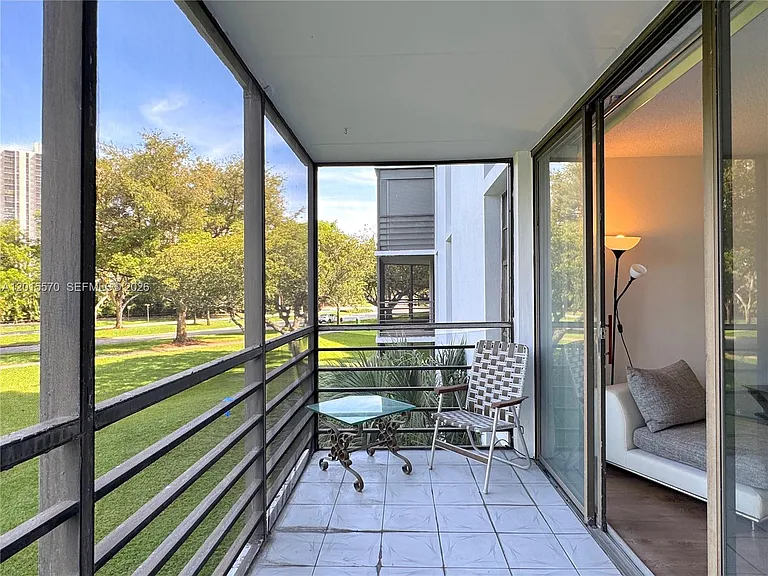 20400 W Country Club Dr #209 — Photo 20