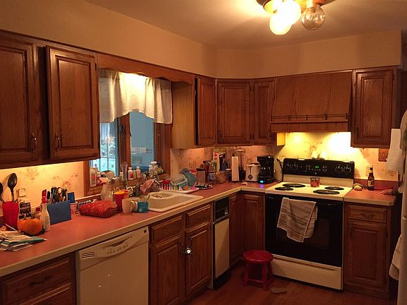 2nd image of 55 Parkwood Dr