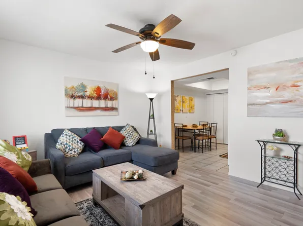 8066 E Oak St, Scottsdale, AZ 85257