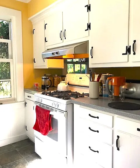 12 W Pelham Rd — Photo 3