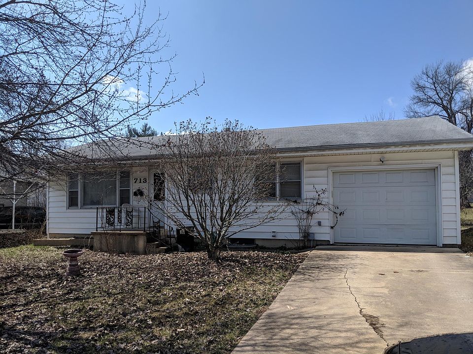 2nd image of 713 Kitty St