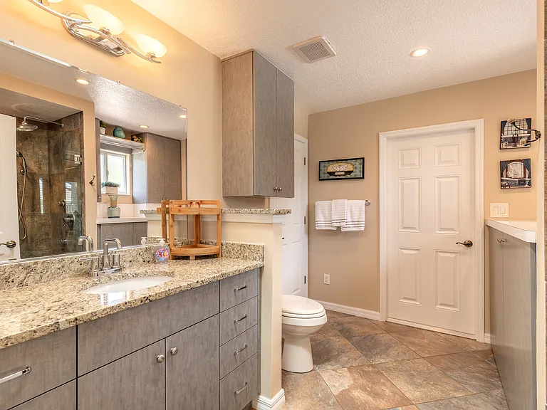 2679 John Anderson Dr — Photo 14