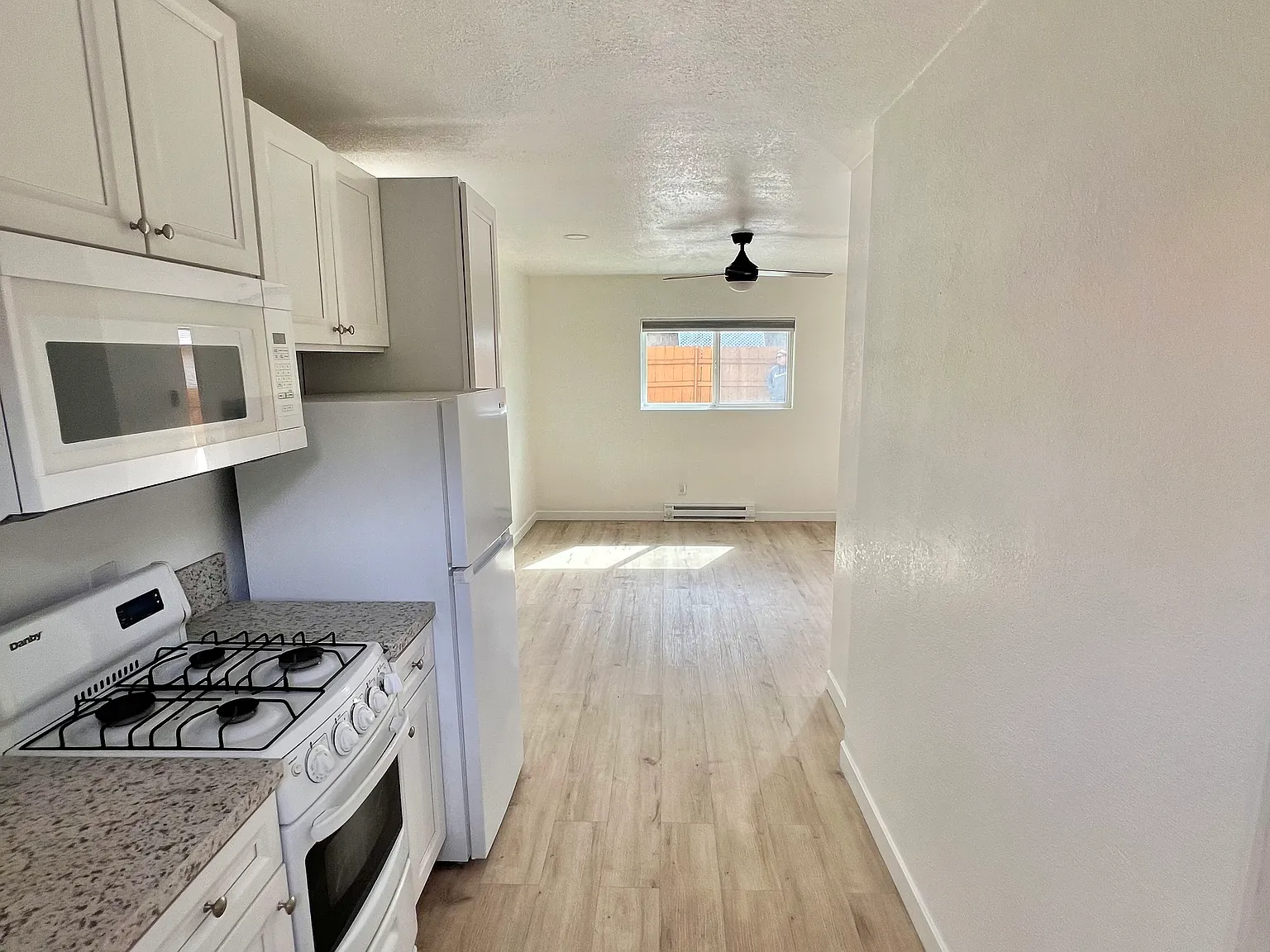 Studio, 275 sqft, $1,650 — Photo 1