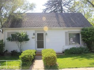 603 Renshaw St, Rochester, MI 48307
