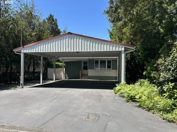 1600 Rhododendron Dr Space 112, Florence, OR 97439