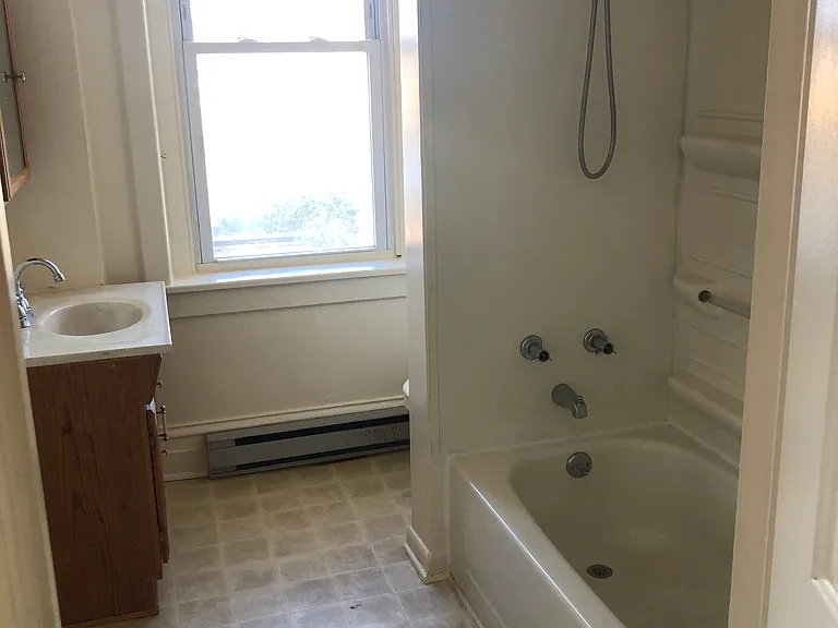801 Dewey Ave #2 — Photo 10