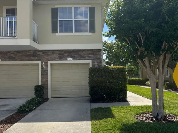 2319 Tanbark Ridge Pl, Plant City, FL 33563