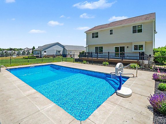 2nd image of 3455 N Quarry Creek Dr