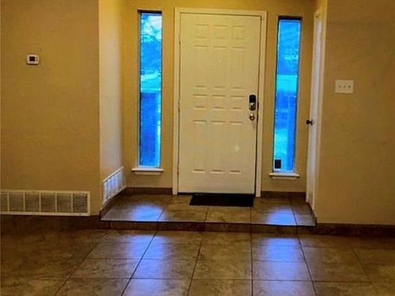 2nd image of 5830 Crestmore Dr