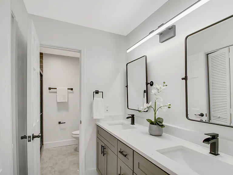 305 Mayfield St — Photo 25