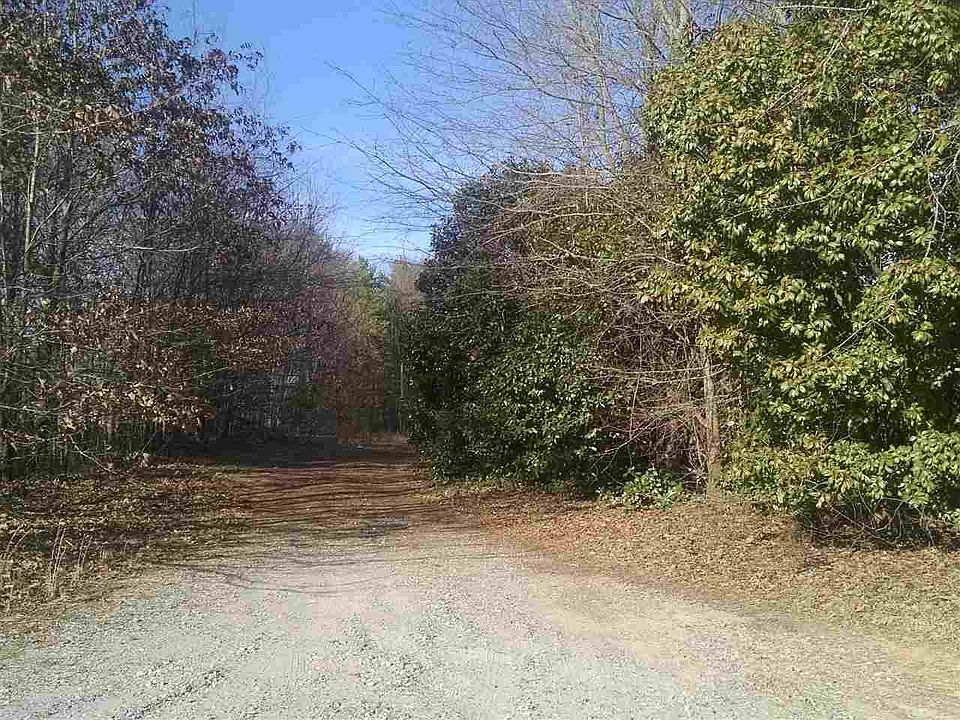 2nd image of 107 Jones Ln