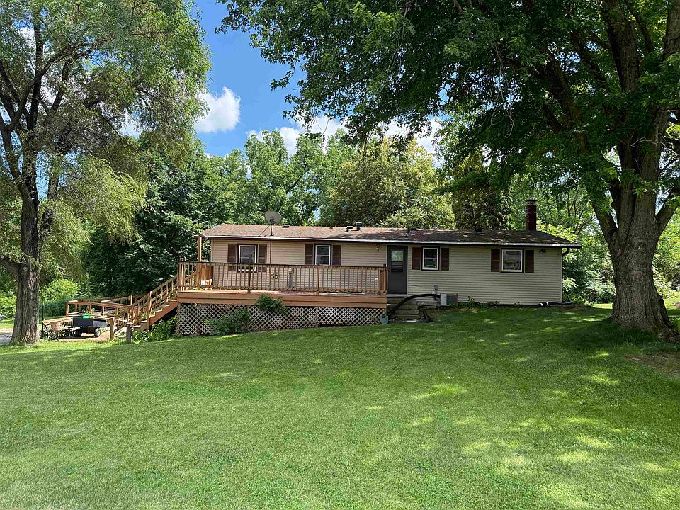 1st image of 61506 Park View Dr