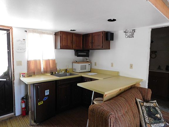 5th image of 11653 Bell St NE