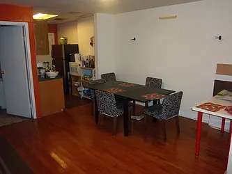 Rented by Maximus Realty Group