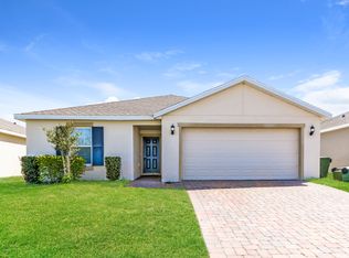 1449 Lucerne Loop Rd NE, Winter Haven, FL 33881