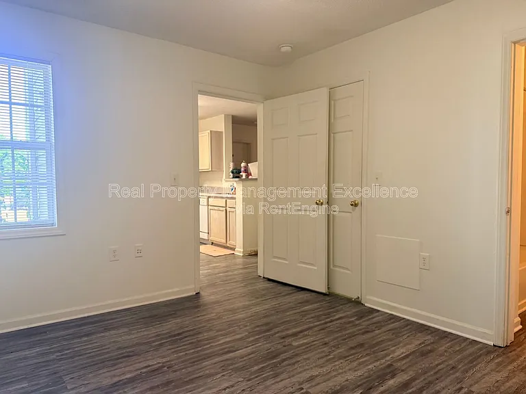 2031 Wolfmill Dr #103-A — Photo 12