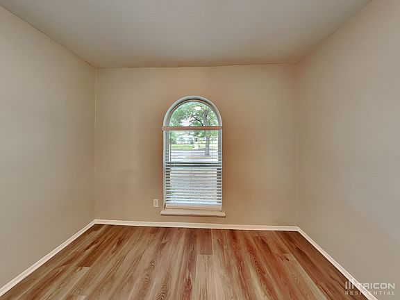 4th image of 2813 Fern Glen Dr