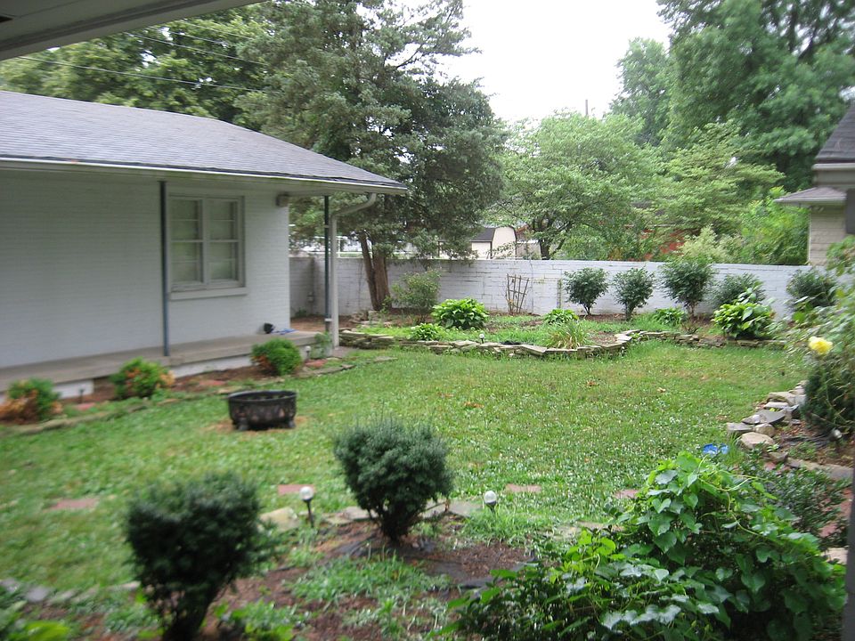 2nd image of 1400 Greenfield Rd
