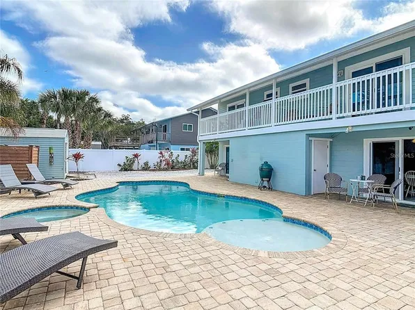 910 Maple St #A & B, New Smyrna Beach, FL 32169