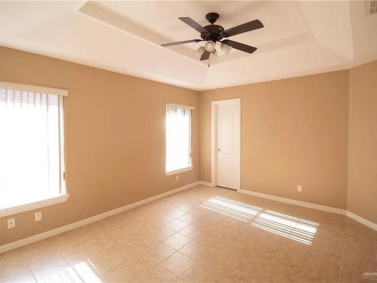 1905 Fawn Cir — Photo 7