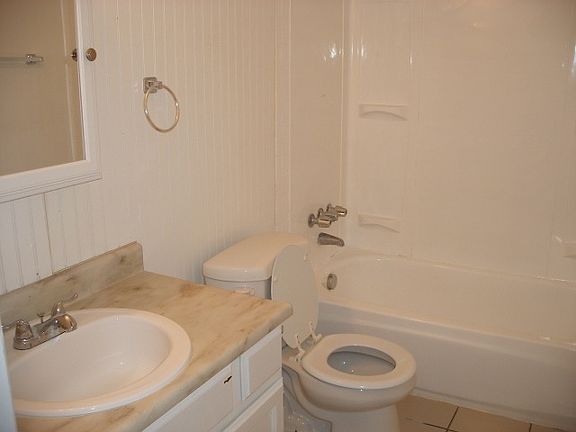 3rd image of 1791 W Parkway Blvd APT 4