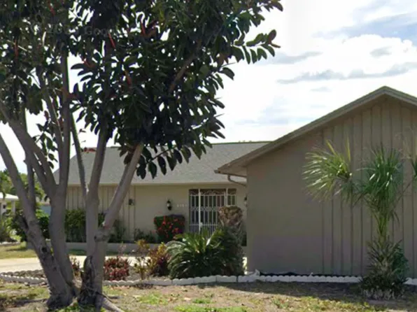 1810 69th St W, Bradenton, FL 34209