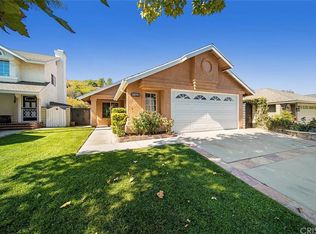 28741 Startree Ln, Santa Clarita, CA 91390
