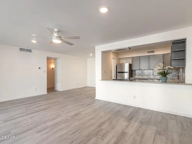 1224 S Peninsula Dr #222 — Photo 8