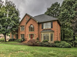 7723 Autumn Park Dr, Roanoke, VA 24018