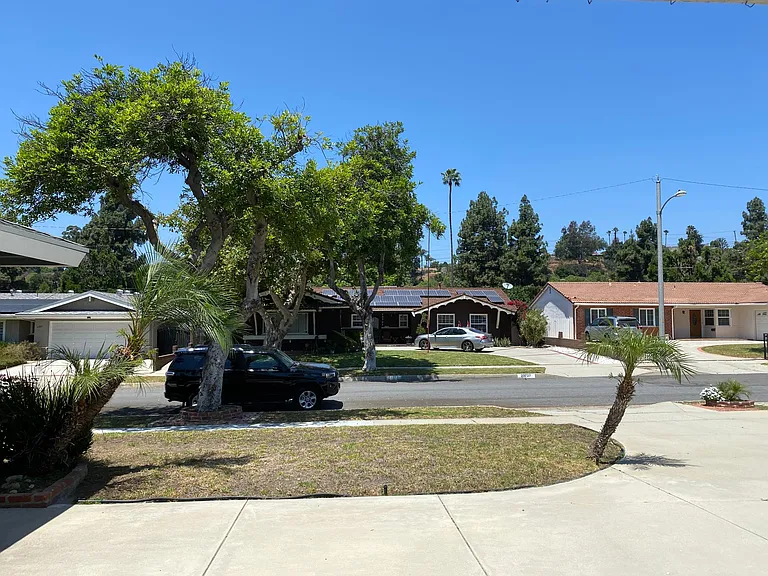 23724 Prospect Valley Dr — Photo 6